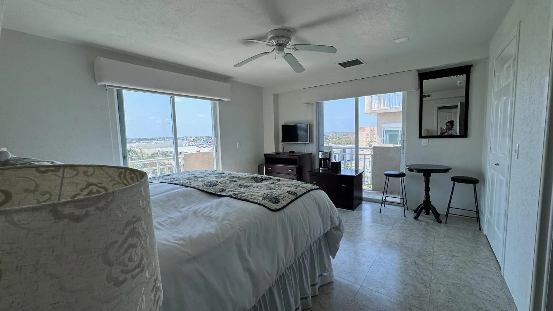 The Queen Of Cozumel - Royal Vista - Caribbean Ocean View Suite For Couples In Mind Apartment