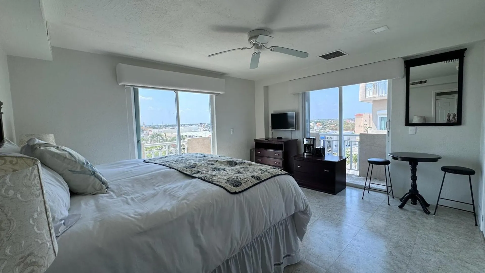 The Queen Of Cozumel - Royal Vista - Caribbean Ocean View Suite For Couples In Mind Mexico